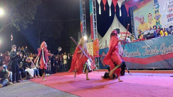 Penampilan Sendratari Legenda Putri Gunung Kayangan1