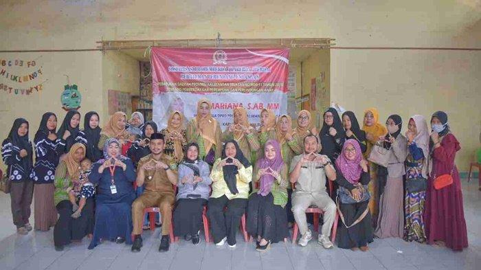 Sosialisasi Pemberdayaan Perempuan dan Perlindungan Anak di Sungai Danau
