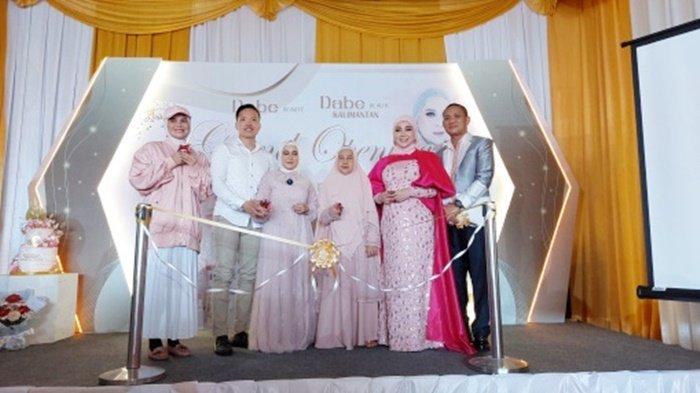 Suasana Grand Opening Dabe Beaute di Jalan Mahat Kasan Banjarmasin kalsel Sabtu (26/11/2022).