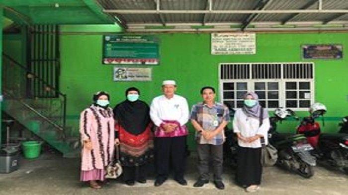 pengabdian masyarakat di MI Sabilal Rosyad