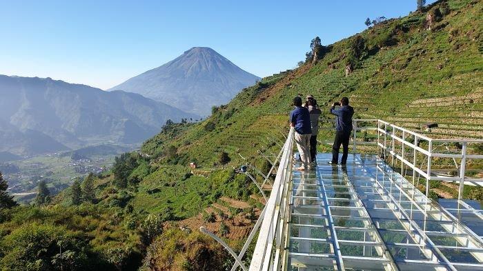 Jembatan Kaca Batu Angkruk