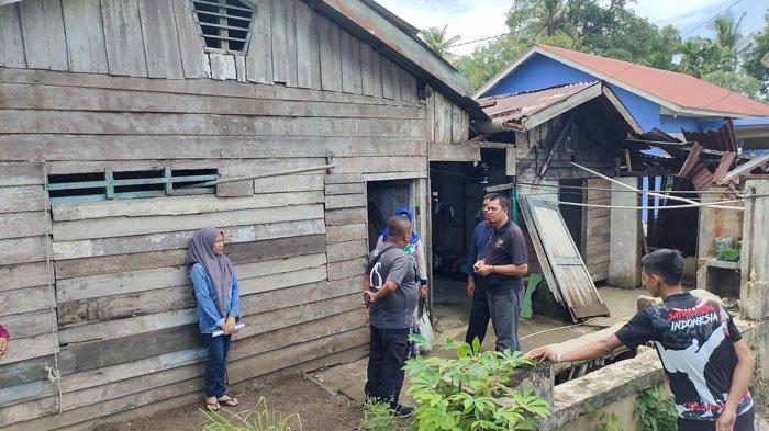 Kondisi rumah nenek Zainun asal Lingga