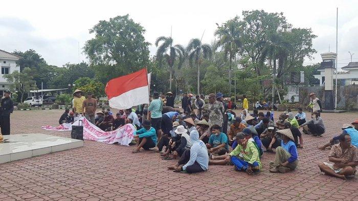 Demo Petani2-24Jan