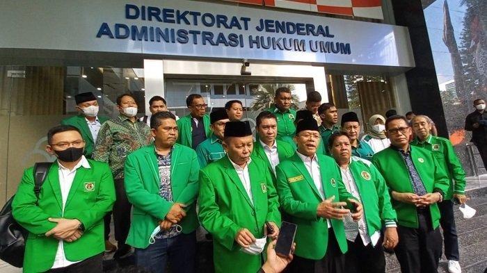 PPP menyerahkan berkas kepengurusan baru