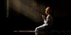 Sholawat Munjiyat Baca 100 Kali Sesudah Sholat Magrib, Mudah Dihafal Agar Hajat Cepat Terkabulkan