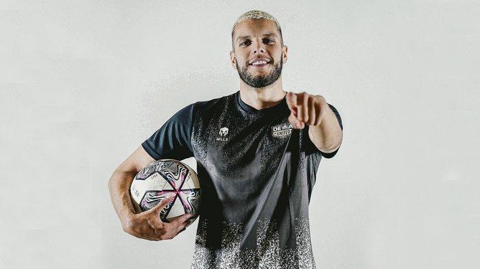 Karim Rossi 001