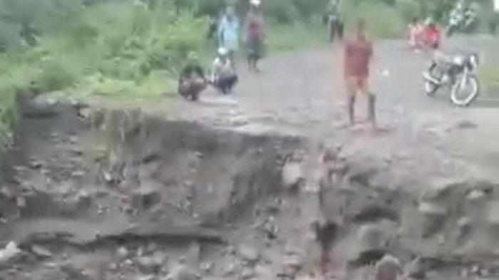 Jalan Putus di Podenura, Nangaroro