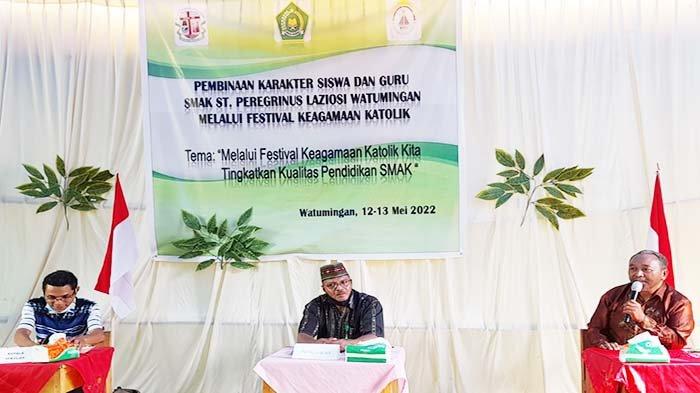 Juri Lomba Festival SMAK Watumingan