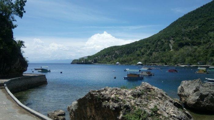 Landscape Desa Olele, Bone Bolango. Desa ini jadi desa wisata, memiliki pemandangan bahwa laut yang sangat indah.
