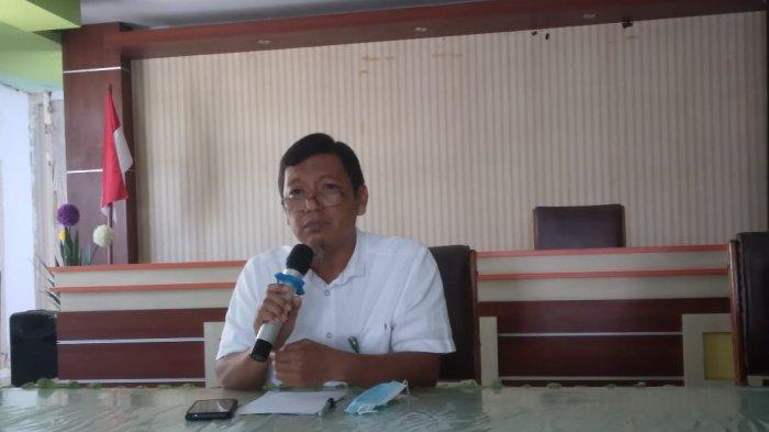 Bobby Harun Okok, Wakil Direktur Pelayanan Rumah Sakit Umum Daerah (RSUD) Prof. Dr. dr. Aloei Saboe