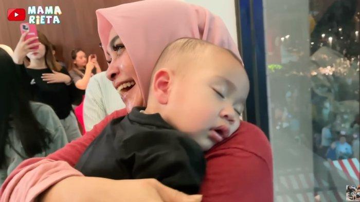 Momen para fans Rayyanza berkumpul ingin bertemu di Jajarans Festival 2