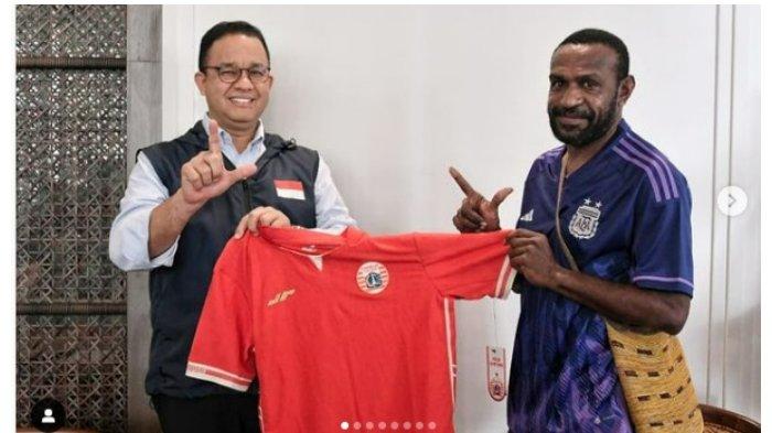 Di sela safari politiknya di Papua, bakal cap