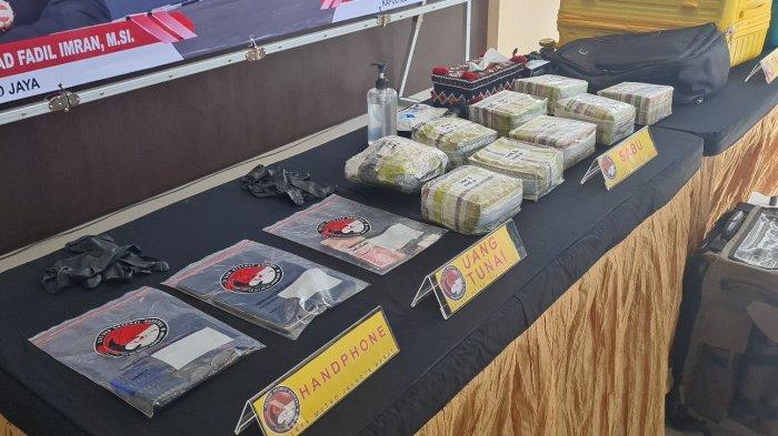 Kasus Penyelundupan narkoba jaringan Malaysia - Jakarta pada Kamis (14/7/2022).