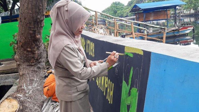 Mural di sepanjang Jalan Sindang Terusan, Kelurahan Rawa Badak Utara, Koja, Jakarta Utara 3