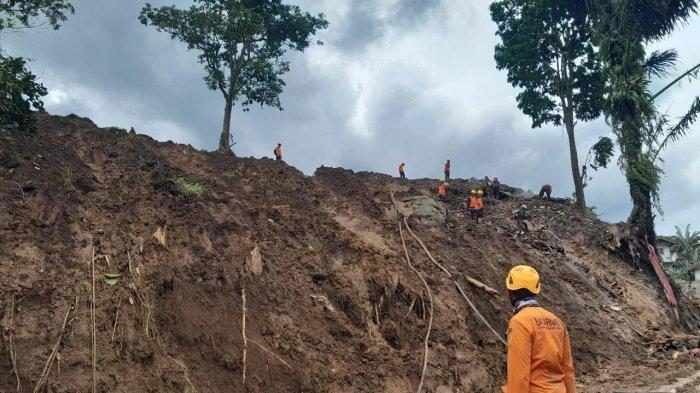 Tim SAR gabungan melakukan pencaria
