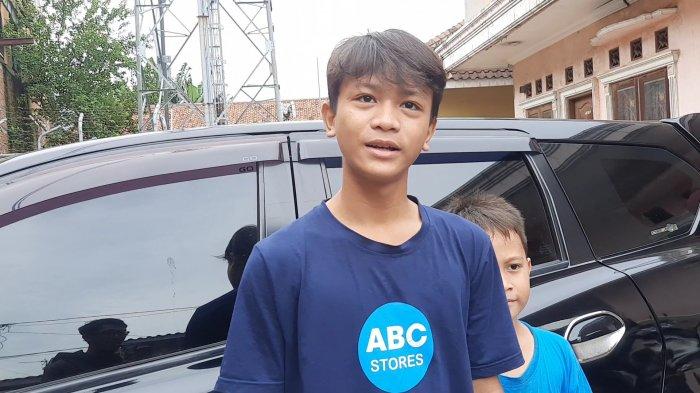 Zidan kakak korban penjambretan yang ponsel di Jalan Sultan Agung Bekasi.