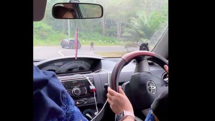 Aksi perampokan yang terjadi di Jalan Lintas Timur