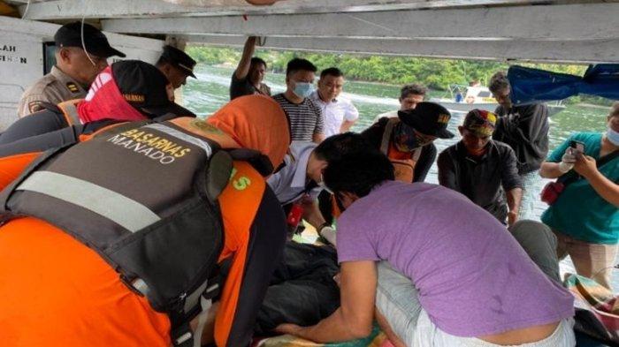 Jenazah korban saat dievakuasi tim SAR gabungan