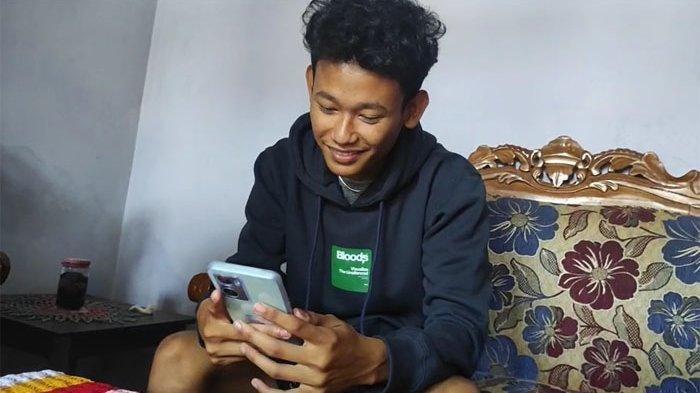 MAH akhirnya pulang ke rumahnya di Dusun Mawatsari