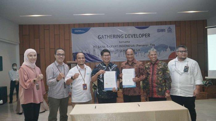 Penandatangan nota kesepahaman kerjasama oleh Direktur Utama PT Semen