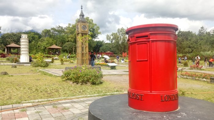 Beberapa bangunan landmark dunia di Merapi Park