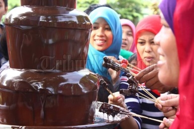 Bawa Kaos Putih, Pengunjung Bisa Nyablon Gratis