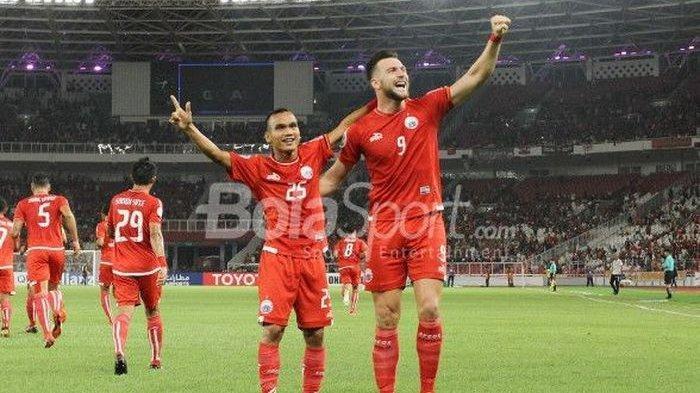 Selebrasi penyerang Persija Jakarta, Marko Simic dan Riko Simanjuntak, seusai mencetak gol ke gawang Tampines Rovers, 28 Februari 2018.