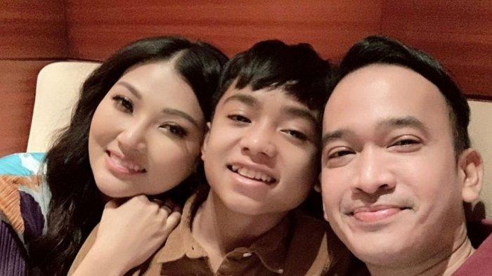 Instagram @ruben_onsu, Ruben Onsu menjadi sutradara video klip Deritaku