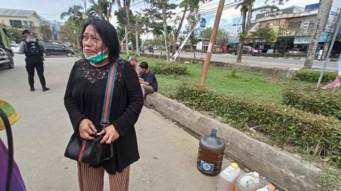 Pembeli minyak goreng curah bersubidi, Nur