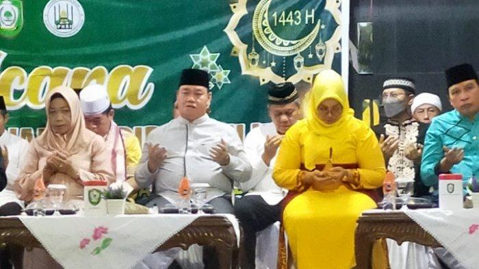 buapti kotim saat pawai