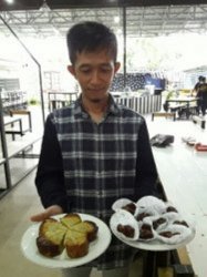 TAKJIL: Hmmm, Berbuka Puasa Ditemani Bingka Kentang, Ini Cara Mengolahnya