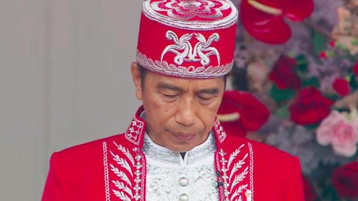 JOKOWI DAN PAKAIAN ADAT DOLOMANI BUTON_01