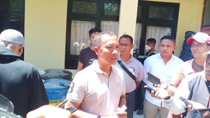Kapolresta Kupang Kota, Kombes Pol Rishian Krisna Budhiaswanto memberik