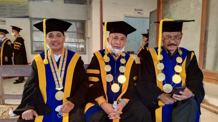 wisuda ukaw