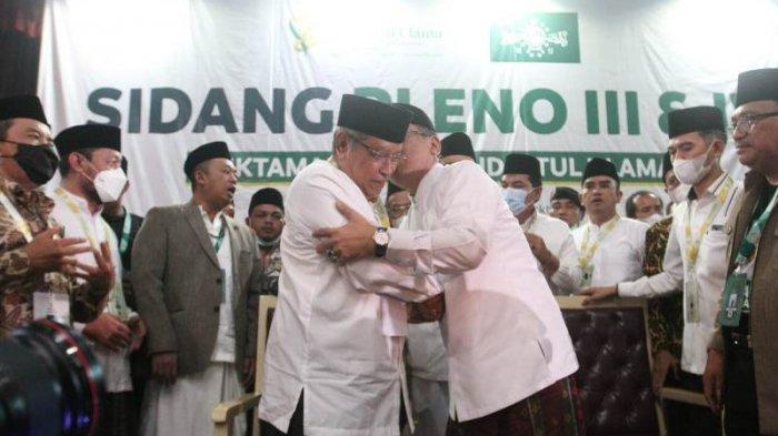 Momen Haru Ketum PBNU Gus Yahya Peluk Erat Said Aqil Sambil Berlinang Air Mata