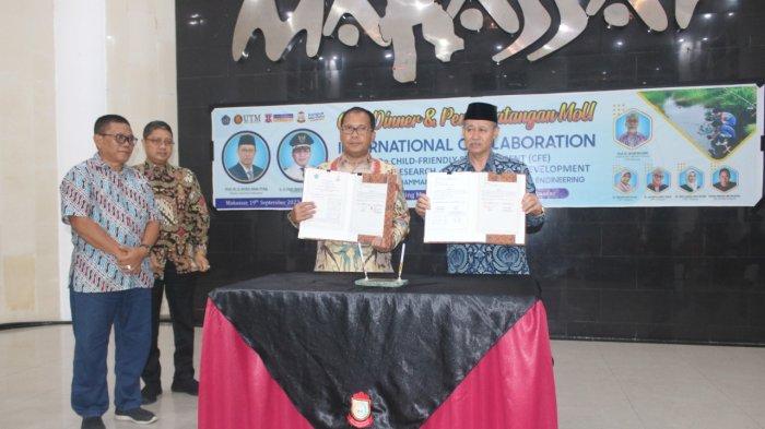 Danny Pomanto menandatangani Nota Kesepahaman (MoU) dengan Rektor Unismuh Makassar Prof Ambo Asse