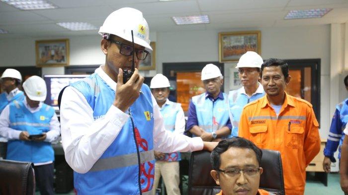 Direktur Utama PT PLN (Persero) Darmawan Prasodjo gggg