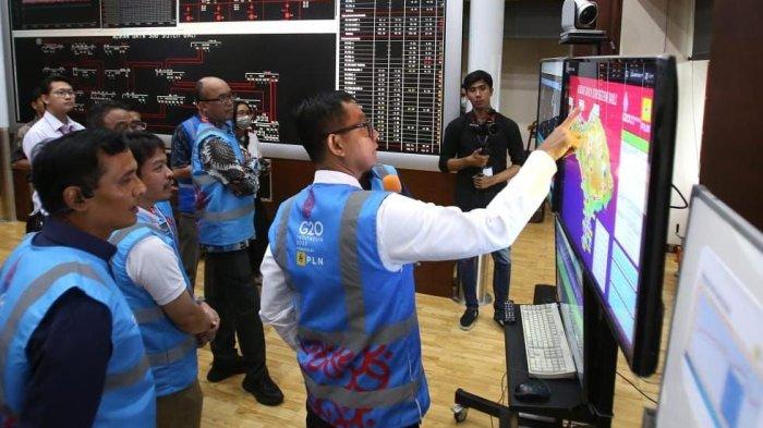 Direktur Utama PT PLN (Persero) Darmawan Prasodjo mfffff