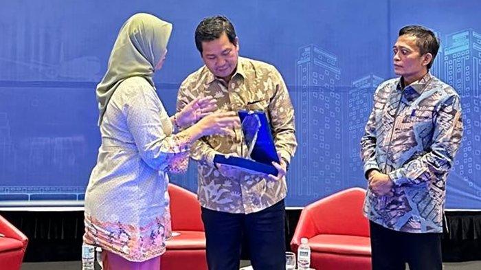 Gubernur Sulawesi Utara, Olly Dondokambeyfhfhfgh
