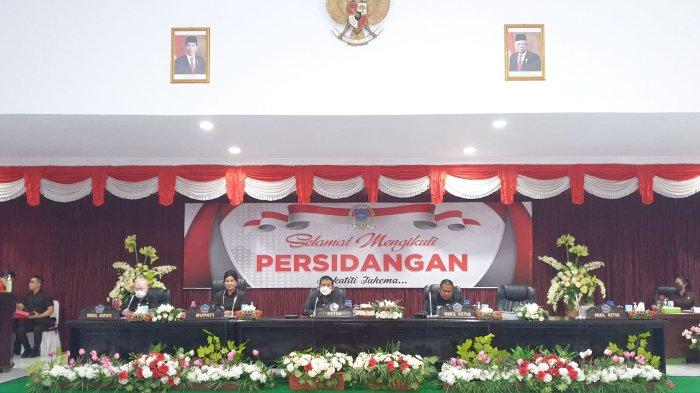 Suasana rapat paripurna DPRD Sitaro