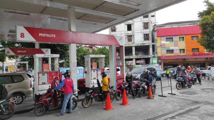 suasana spbu sitaro