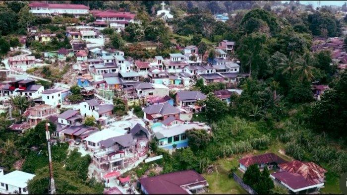 Kampung warna warni Tigarihit