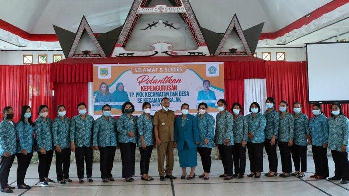 Pelantikan PKK Salak Pakpak Bharat