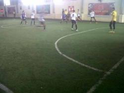 Tim Papan Atas Belum Tergoyahkan