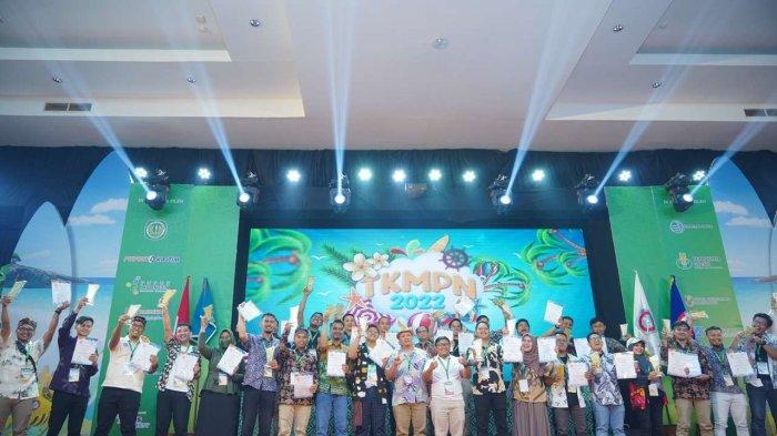 Tim inovator dari PT Semen Gresik bersama para pemenang