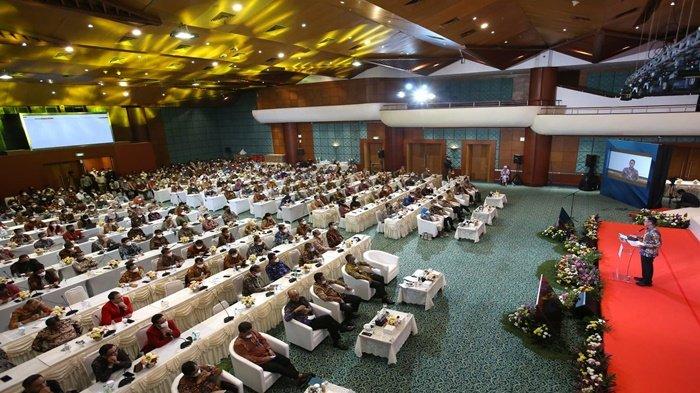 Direktur Utama PLN Darmawan Prasodjo dalam CEO Lecture