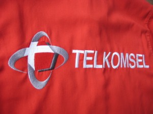 Telkomsel Kerahkan 43 Unit Mobil Genset di Pidie