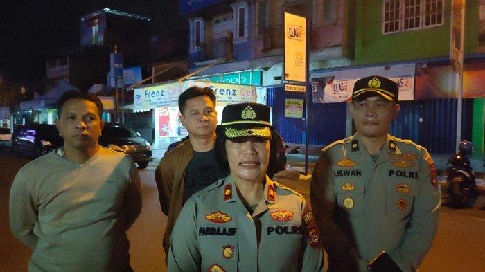 Wakapolres OKU Kompol Farida Aprillah SH saat memimpin patroli