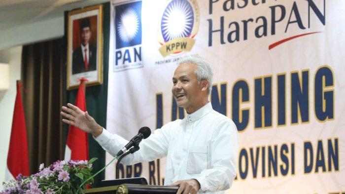 Ganjar Pranowo menghadiri launching Bacaleg PAN Jateng