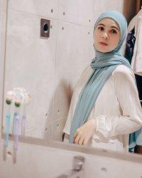 Nycta Gina Merasa Tidak Berbakat di Dunia Seni